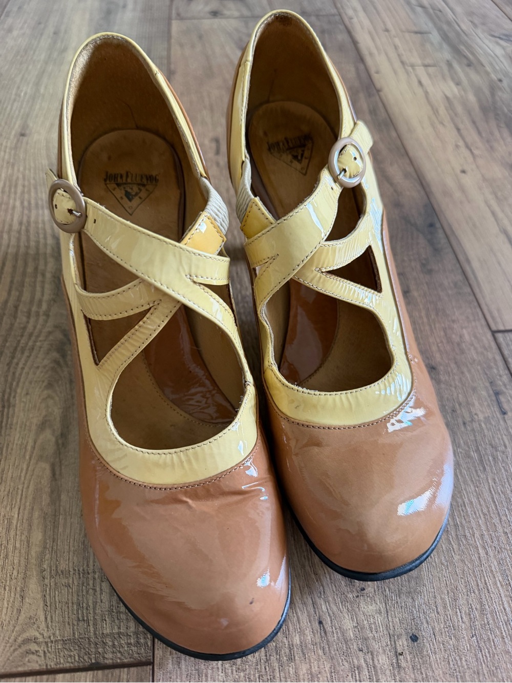 John Fluevog Bellevue Two-Tone Patent Leather Mary Jane Heels Size 8